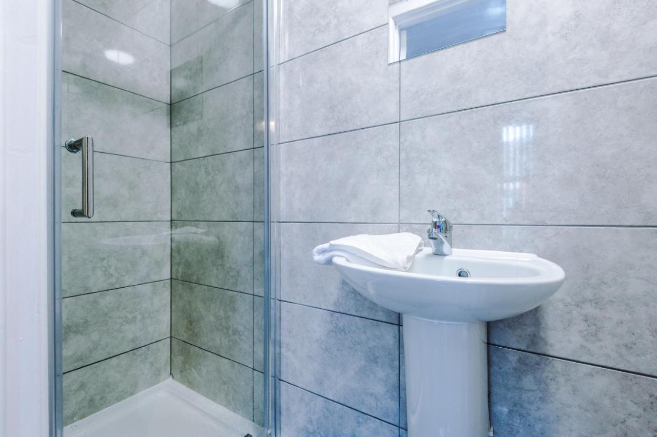Villa Cosy 3 Bed 3 Bath House - Central Liverpool -Self Check-In & Free Parking! Exterior foto